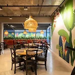 Suites Hotel Faria Lima